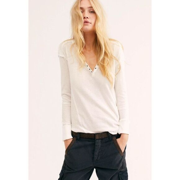 WE THE FREE PEOPLE S Small MILITARY MIX STUDDED HENLEY Women’s CUFF TEE White - Picture 1 of 5